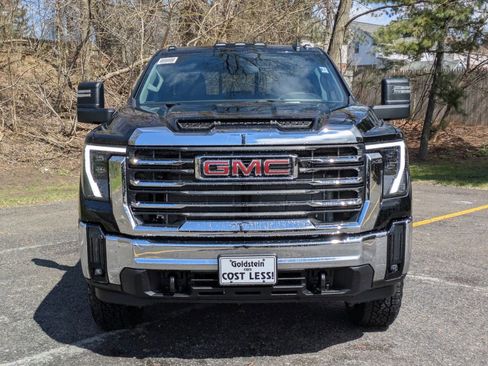 New 2026 GMC Sierra 2500 SLE w/ SLE Value Package; AWD/4WD image 2