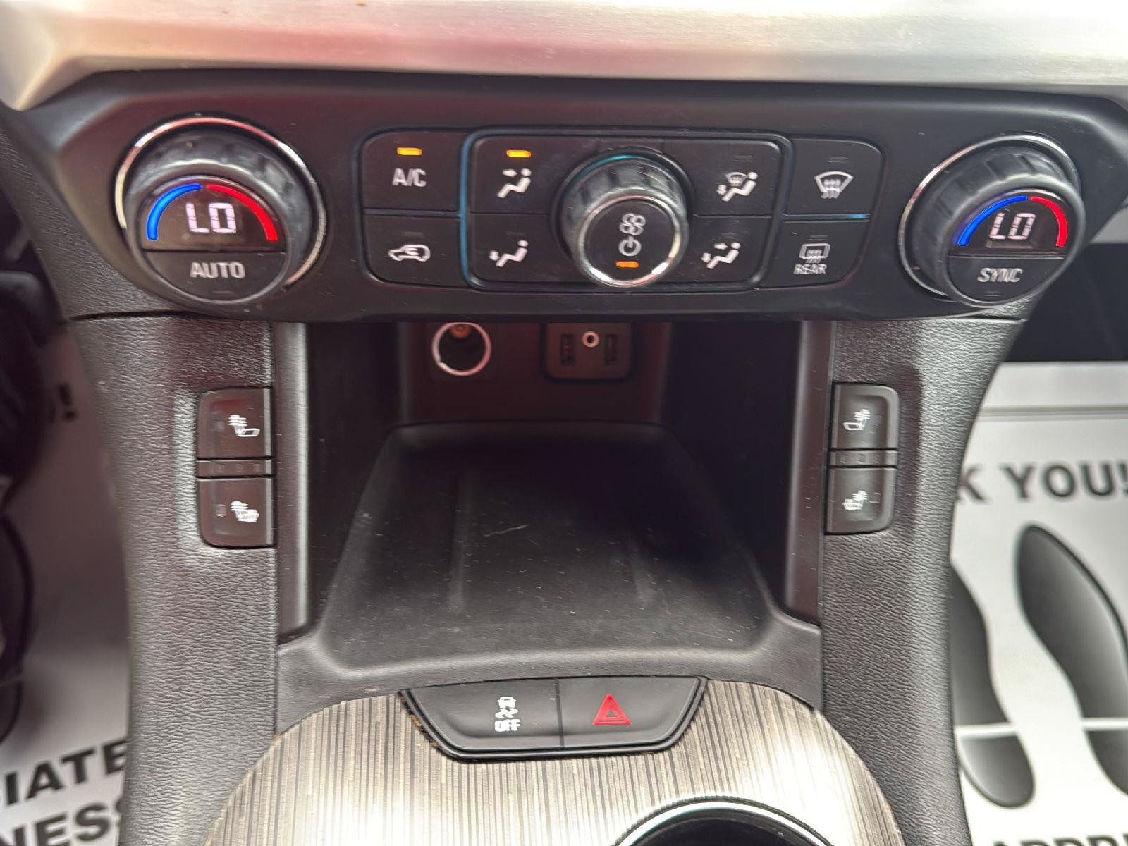 Used 2019 GMC Acadia SLT AWD/4WD image 16