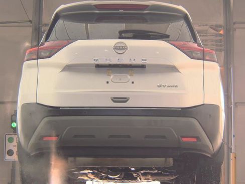 Used 2023 Nissan Rogue SV w/ SV Premium Package image 7