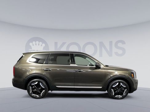 Used 2023 Kia Telluride S AWD/4WD image 12