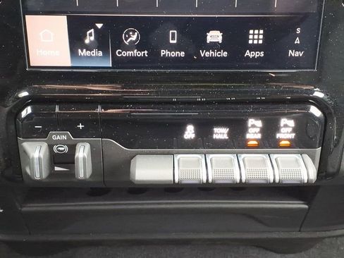 Used 2026 RAM 2500 Big Horn AWD/4WD image 23