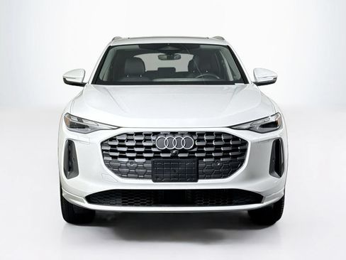 Used 2025 Audi Q5 Premium w/ Convenience Package AWD/4WD image 8