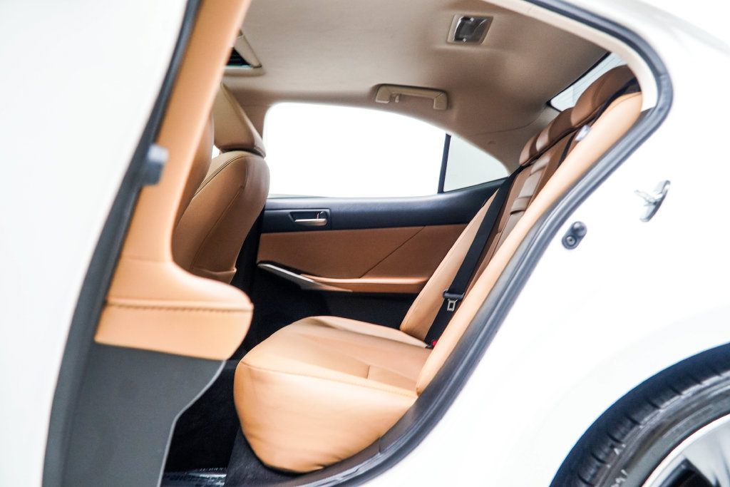 Used 2020 Lexus IS 300 AWD w/ Premium Package image 44