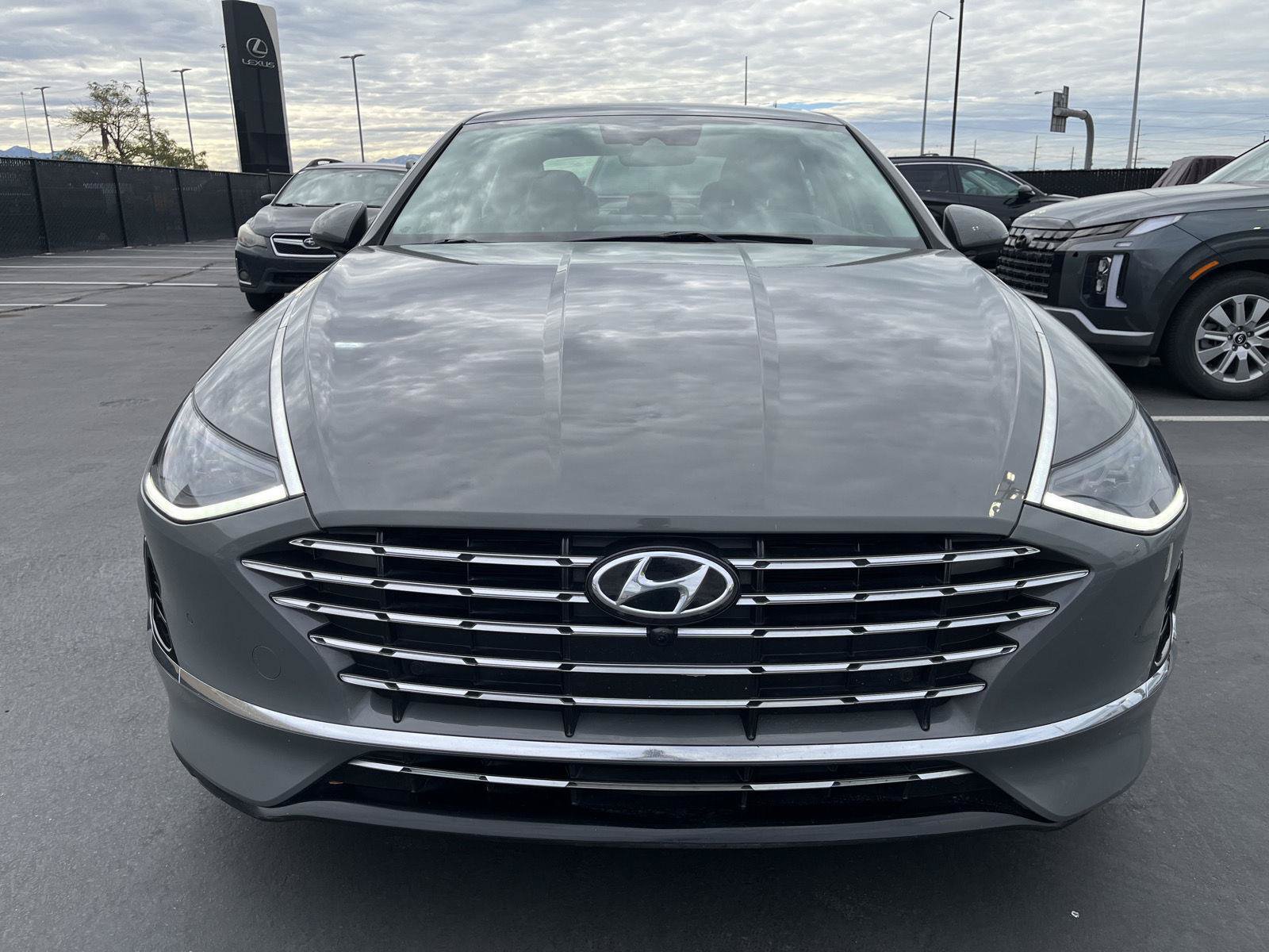 Used 2021 Hyundai Sonata Limited FWD image 2