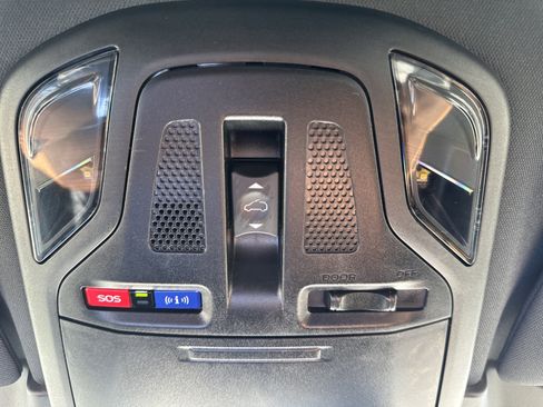 Used 2025 Subaru Outback Wilderness AWD/4WD image 22
