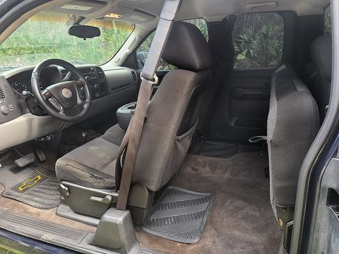 Used 2011 Chevrolet Silverado 1500 LS image 14