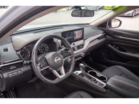 Used 2023 Nissan Altima 2.5 SR w/ SR Premium Package AWD/4WD image 13