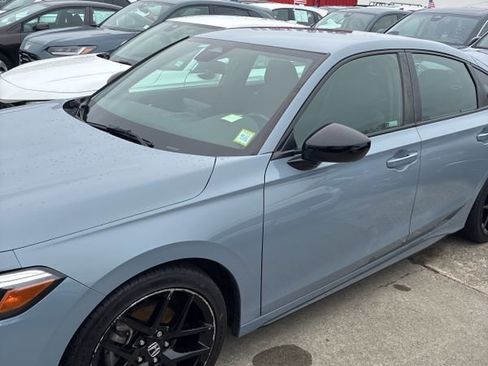 Certified 2023 Honda Civic Sport image 3