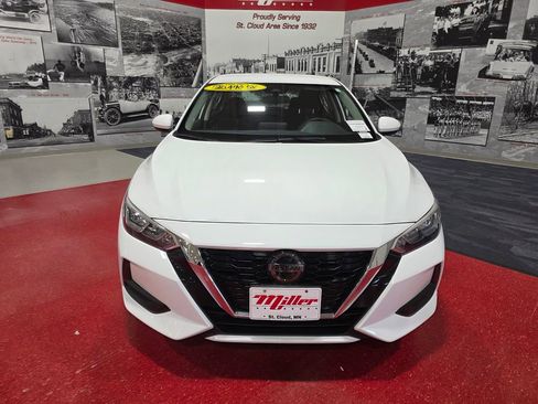 Used 2023 Nissan Sentra SV FWD image 9