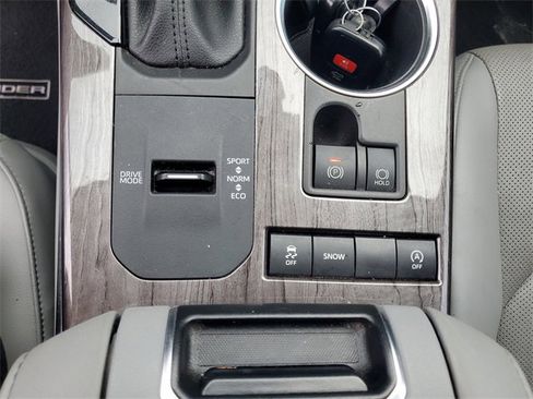 Used 2022 Toyota Highlander Platinum image 27