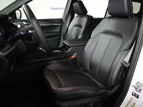 New 2026 Jeep Grand Cherokee L Limited AWD/4WD image 24