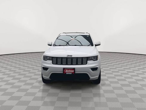 Used 2019 Jeep Grand Cherokee Altitude AWD/4WD image 35