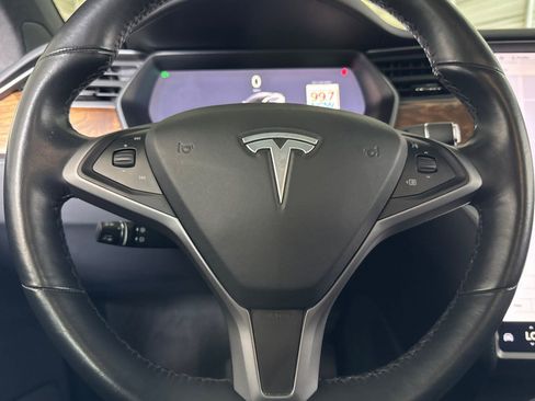 Used 2020 Tesla Model X Long Range AWD/4WD image 23