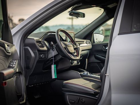 New 2026 Ford Escape ST-Line Select image 15