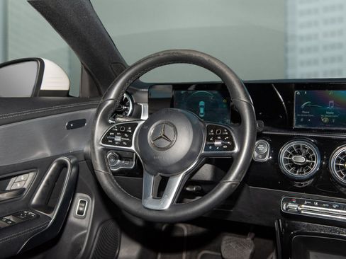 Used 2022 Mercedes-Benz CLA 250 image 16