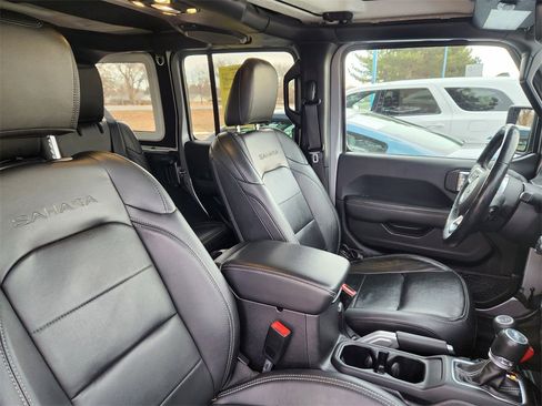 Used 2019 Jeep Wrangler Unlimited Sahara image 11