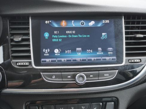 Used 2017 Buick Encore Essence FWD image 16