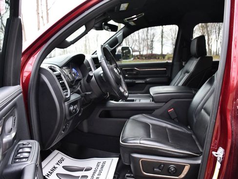 Used 2019 RAM 1500 Limited w/ Advanced Safety Group image 11