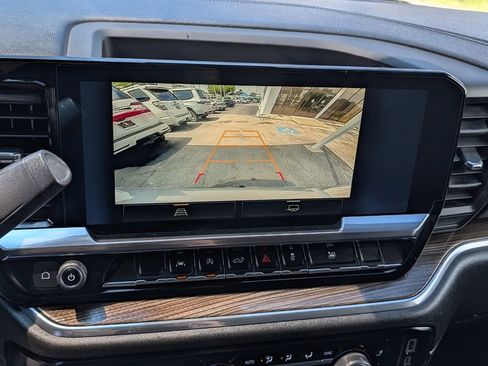 Used 2023 Chevrolet Silverado 1500 LT w/ Protection Package AWD/4WD image 18