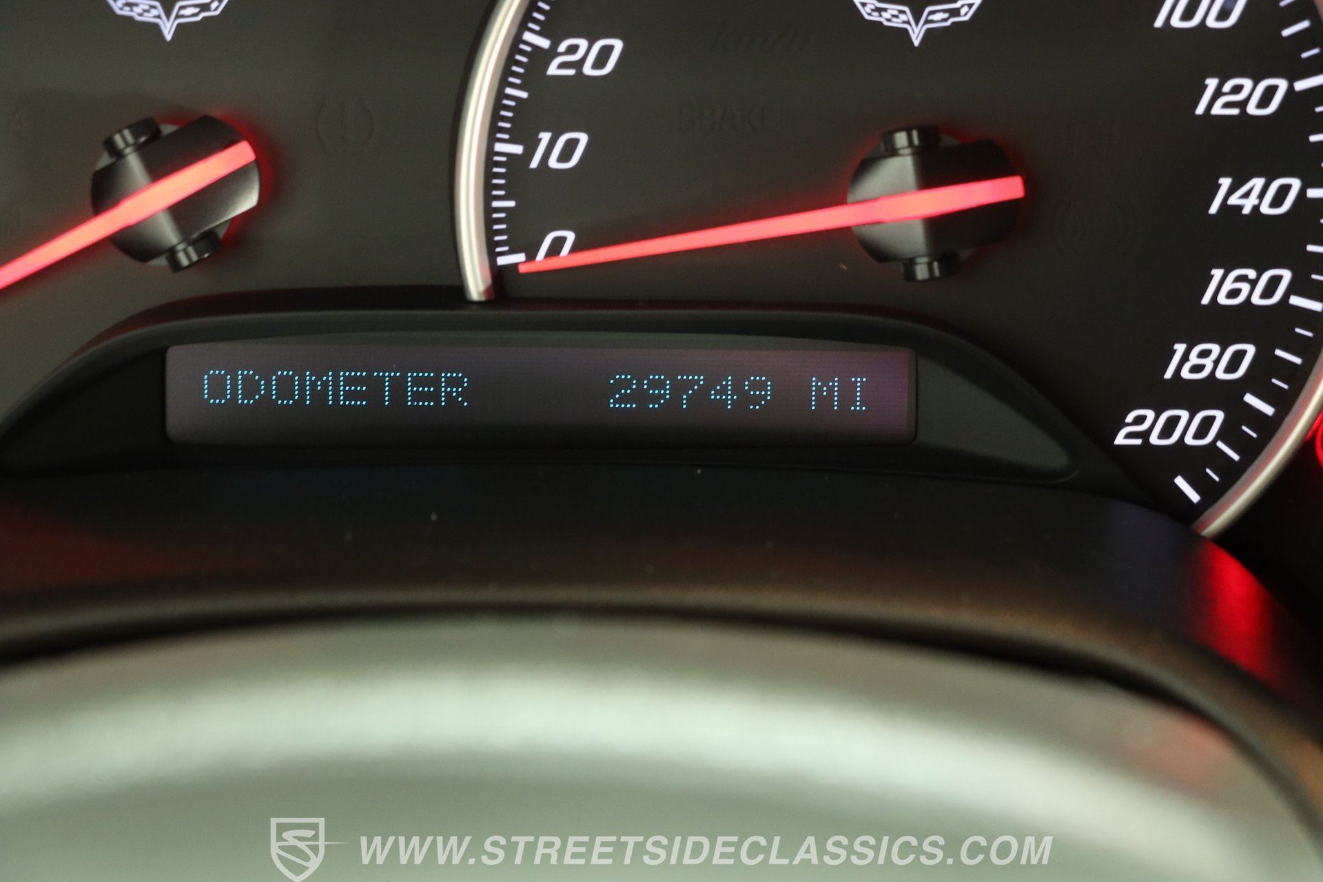 Used 2005 Chevrolet Corvette Coupe w/ Preferred Equipment Group RWD image 38