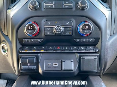 Used 2020 Chevrolet Silverado 1500 LTZ w/ LTZ Premium Package AWD/4WD image 38