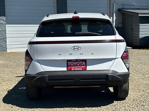 Used 2025 Hyundai Kona SEL AWD/4WD image 5