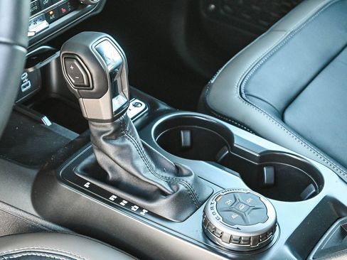 New 2025 Ford Bronco Outer Banks image 27