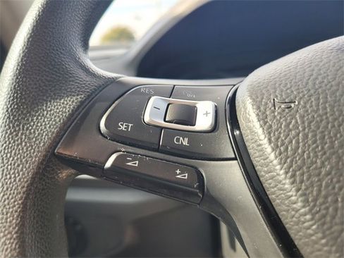 Used 2018 Volkswagen Atlas S image 28