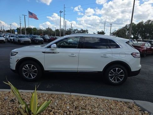 Used 2022 Lincoln Nautilus Standard w/ Premium Package image 20