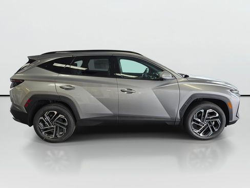 New 2026 Hyundai Tucson Limited AWD/4WD image 2