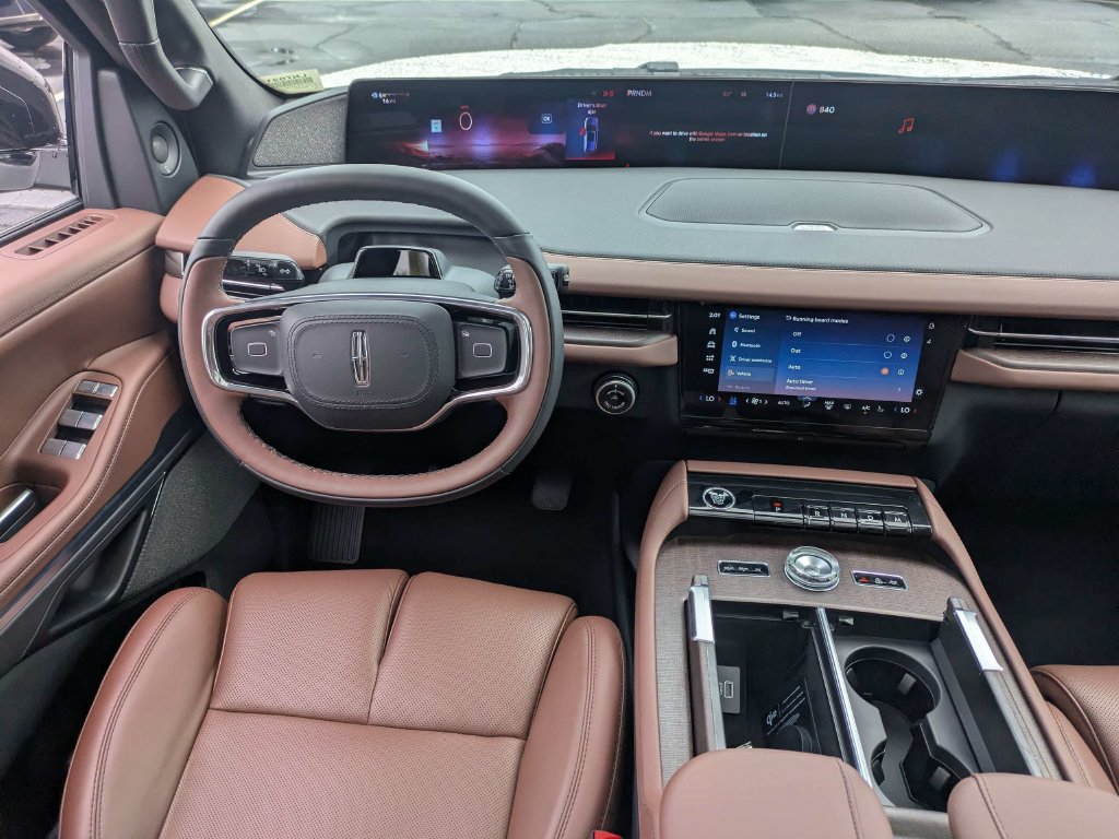 New 2027 Lincoln Navigator L Reserve AWD/4WD image 23