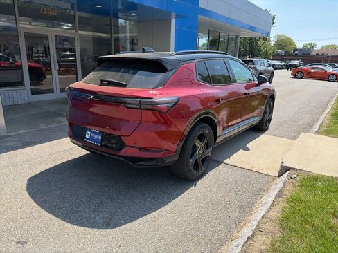 New 2026 Chevrolet Equinox EV RS AWD/4WD image 5