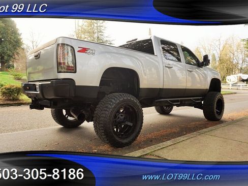 Used 2014 GMC Sierra 2500 SLT w/ SLT Convenience Package AWD/4WD image 9