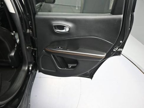 Used 2018 Jeep Compass Limited w/ Navigation Group AWD/4WD image 65