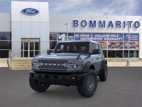 New 2025 Ford Bronco Badlands image 2
