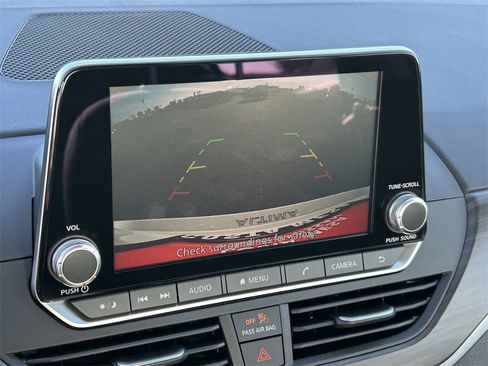 New 2025 Nissan Altima 2.5 SV image 18