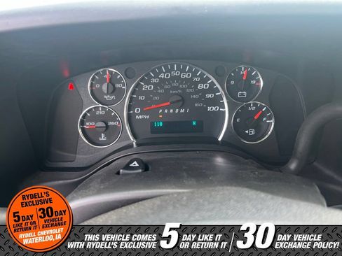 Used 2020 Chevrolet Express 3500 Extended w/ Driver Convenience Package RWD image 4