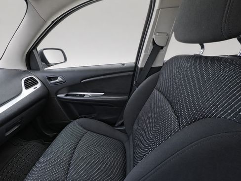 Used 2016 Dodge Journey SXT w/ Blacktop Package FWD image 24