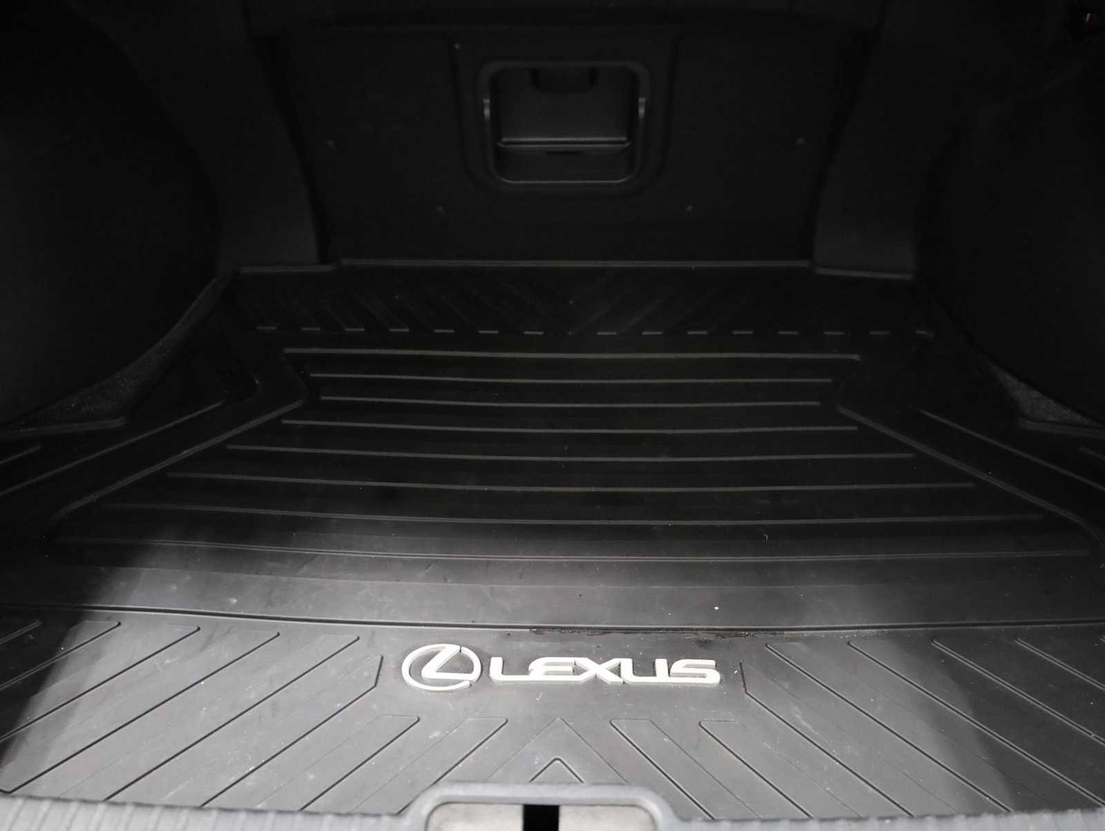 Used 2020 Lexus ES 350 F Sport w/ Accessory Package 2 FWD image 22