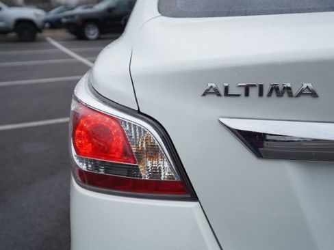 Used 2015 Nissan Altima 2.5 SL w/ Technology Package image 39