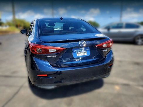 Used 2017 MAZDA MAZDA3 Grand Touring w/ Premium Equipment Package FWD image 11