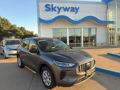 Used 2025 Ford Escape Active w/ Cold Weather Package