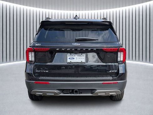 New 2026 Ford Explorer Active w/ Active Comfort Package image 5