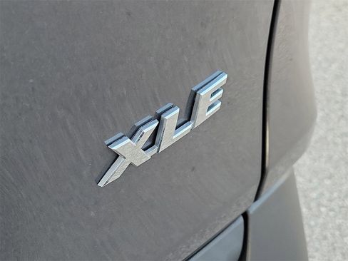 Used 2024 Toyota RAV4 XLE image 7