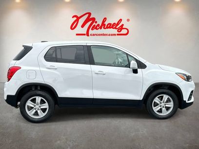 Used 2022 Chevrolet Trax LS w/ Tint and Cruise Package