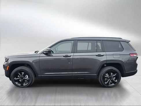 New 2025 Jeep Grand Cherokee L Altitude AWD/4WD image 3