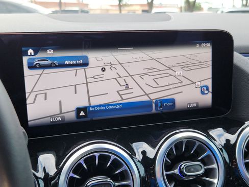 New 2025 Mercedes-Benz GLA 250 GLA 250 image 19