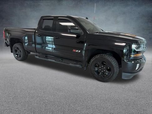 Used 2019 Chevrolet Silverado 1500 LT w/ All Star Edition AWD/4WD image 6