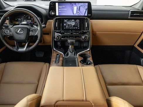 New 2026 Lexus LX 600 4WD w/ Luxury Package image 5