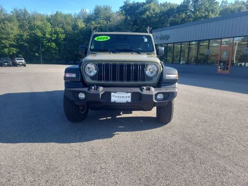 Used 2026 Jeep Wrangler Unlimited Sport AWD/4WD image 3